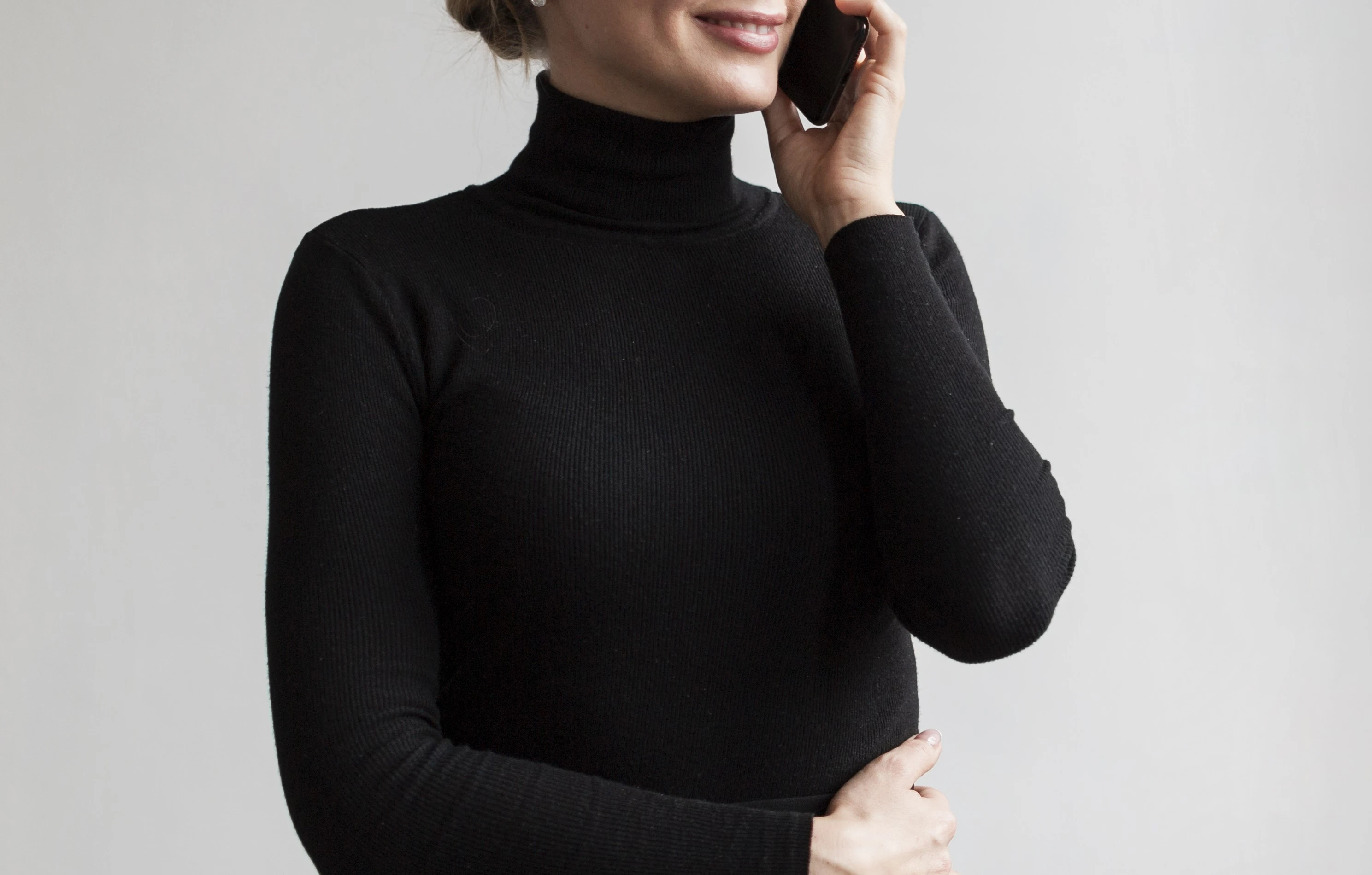 Contacteaza-ne pentru transformarea casei intr-o vila exclusivista, cu control de oriunde, usor de gestionat